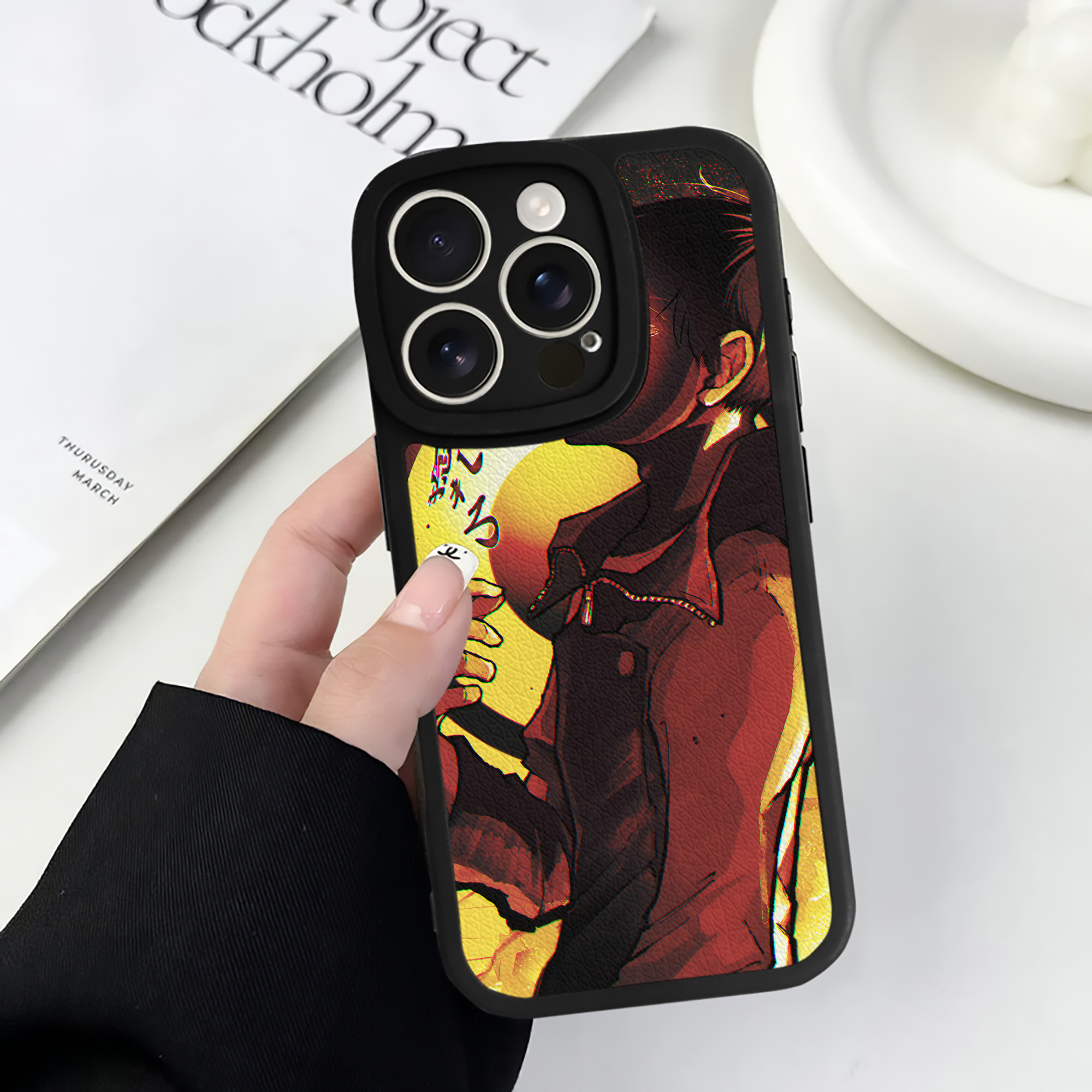 （画像用） 呪術廻戦 Jujutsu Kaisen 【iPhone 16シリーズ対応】シリコンスマホケース（レザー調） 材質：シリコン